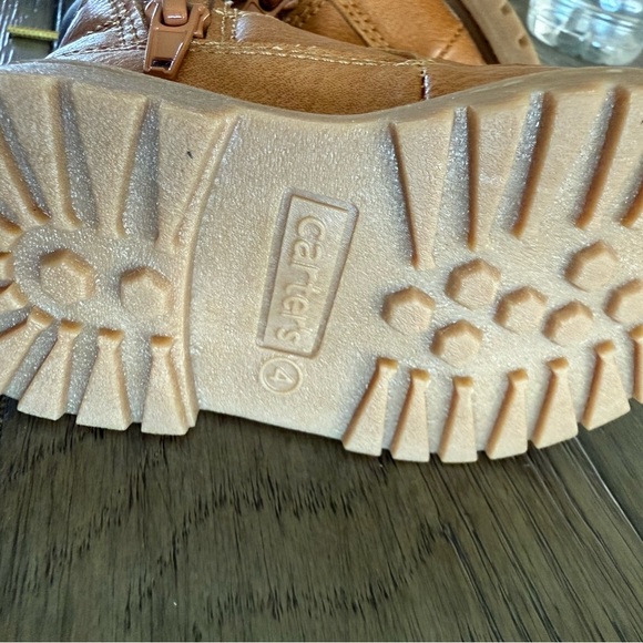 Kids Tan Boots with Yellow Laces size 4 cater - Picture 3 of 4